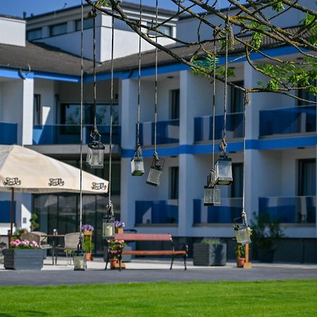 Nn Boutique Hotel 티자우이바로스 외부 사진