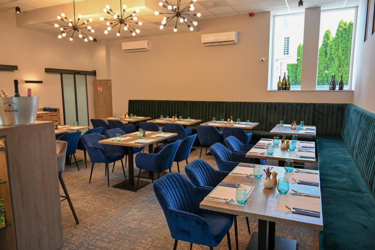 Nn Boutique Hotel 티자우이바로스 외부 사진