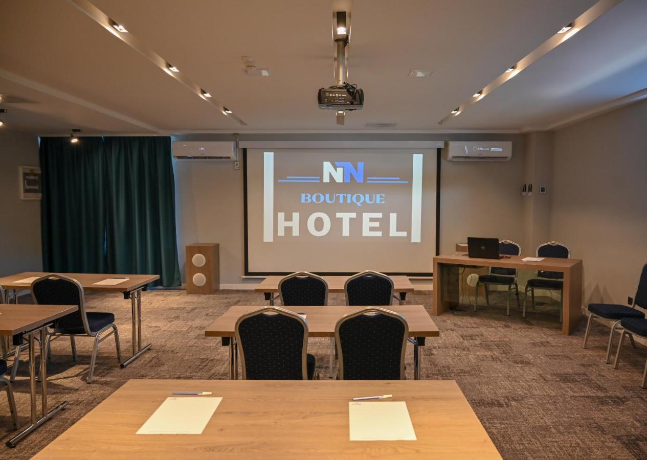 Nn Boutique Hotel 티자우이바로스 외부 사진