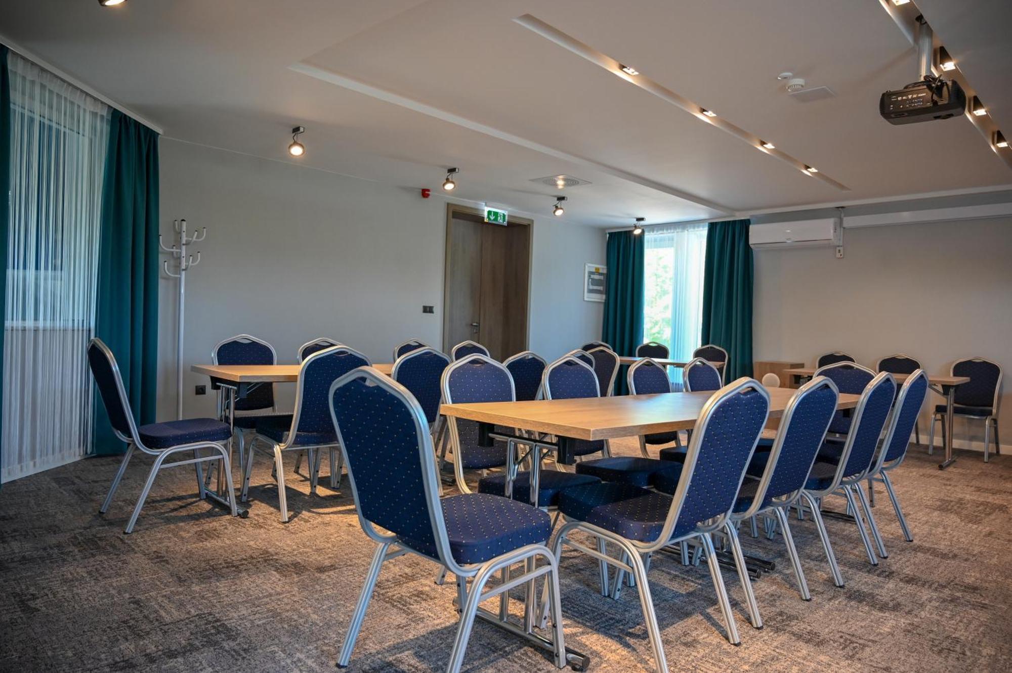 Nn Boutique Hotel 티자우이바로스 외부 사진
