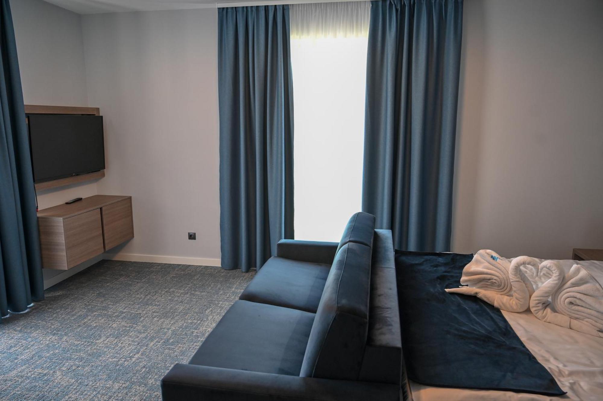 Nn Boutique Hotel 티자우이바로스 외부 사진