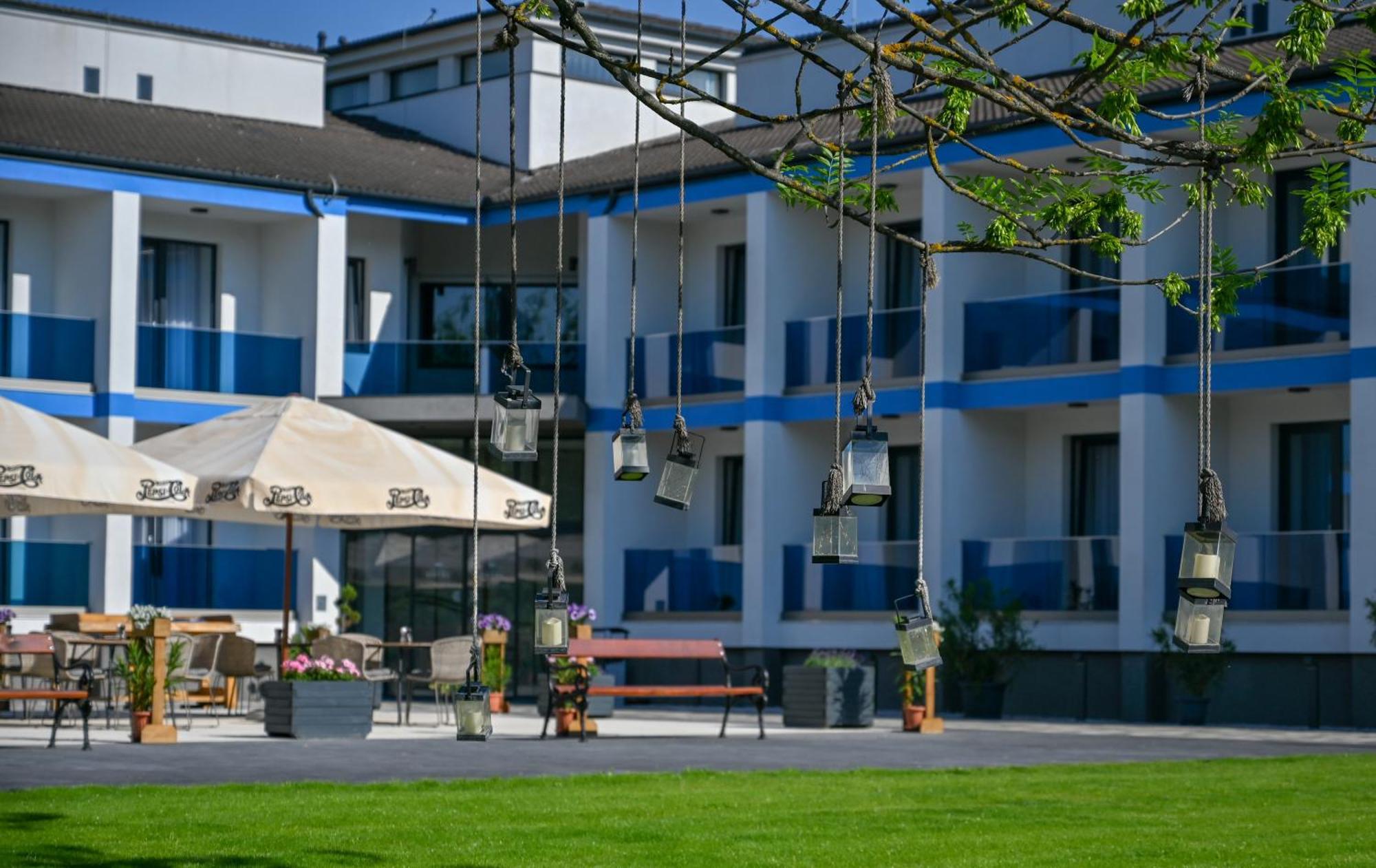 Nn Boutique Hotel 티자우이바로스 외부 사진